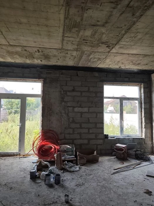 Продаем таун Хаус на Большой Даниловке.