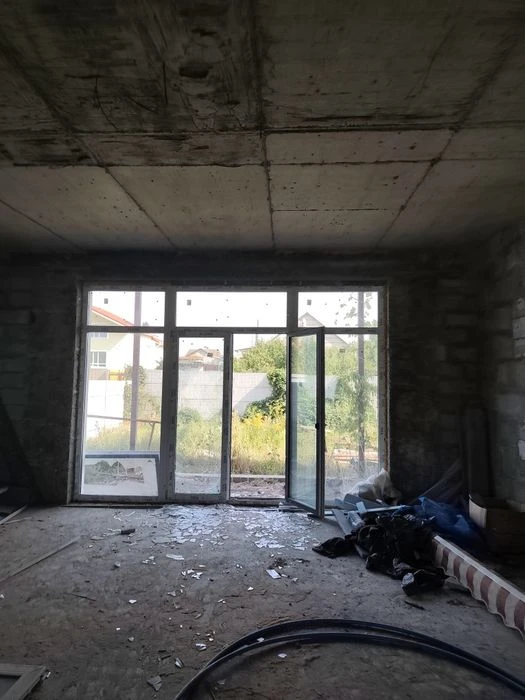 Продаем таун Хаус на Большой Даниловке.