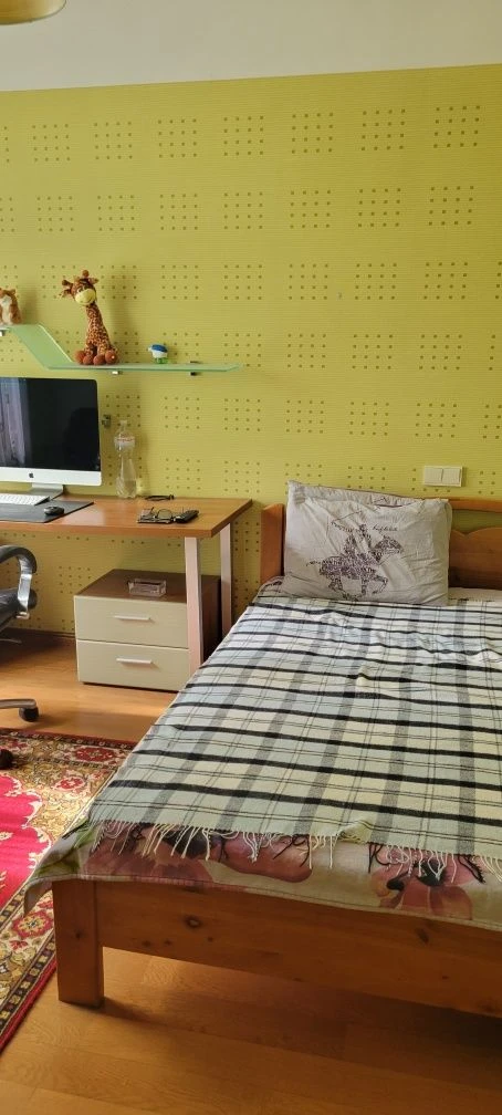Продам 2х этажный дом.