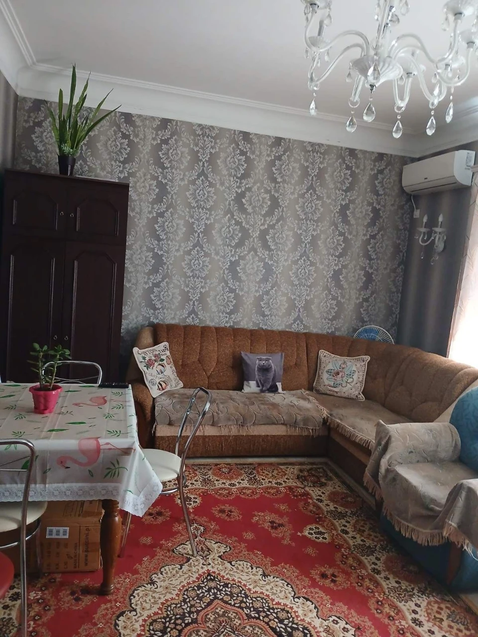 Продаж будинку в гарному місці