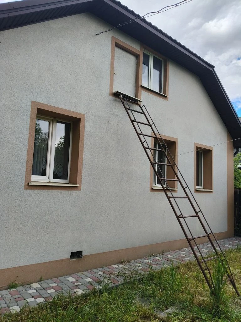 Продаж будинку в центрі