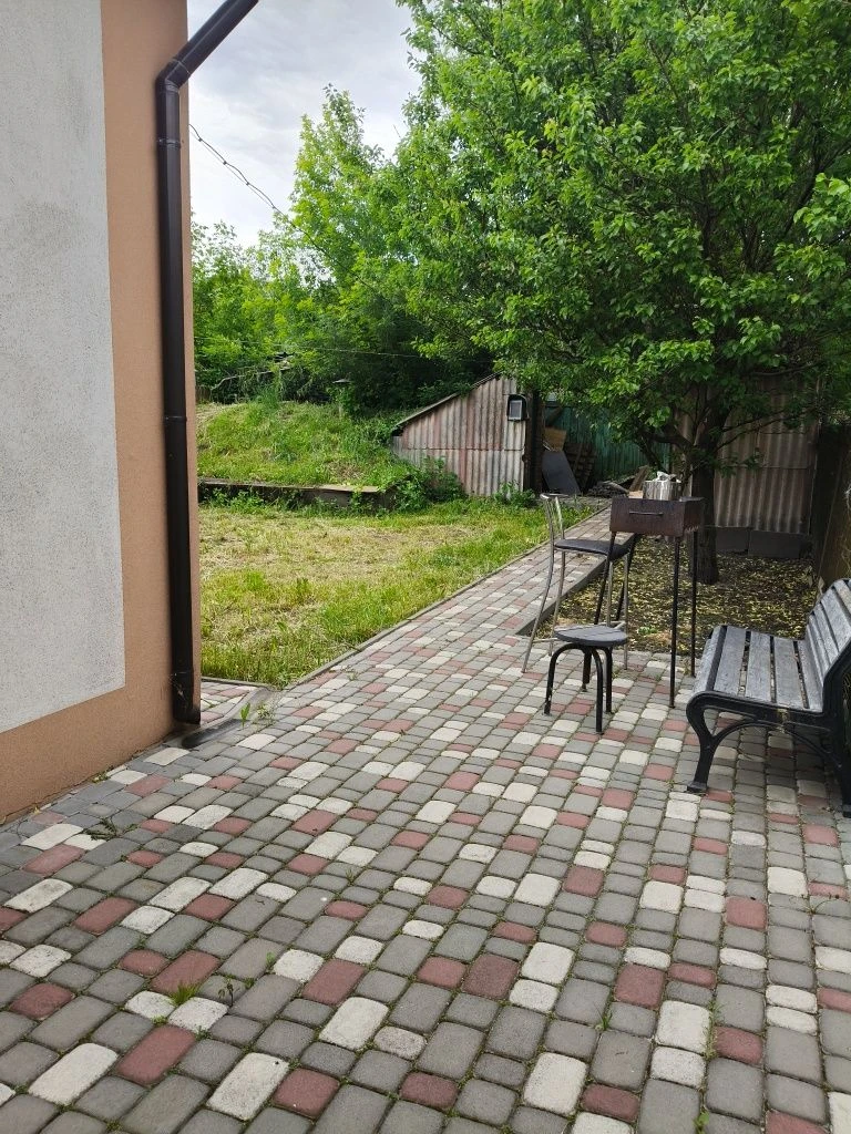 Продаж будинку в центрі