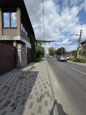 продаж отдельно стоящего здание(будинок) комерційне(жиле) Ру
