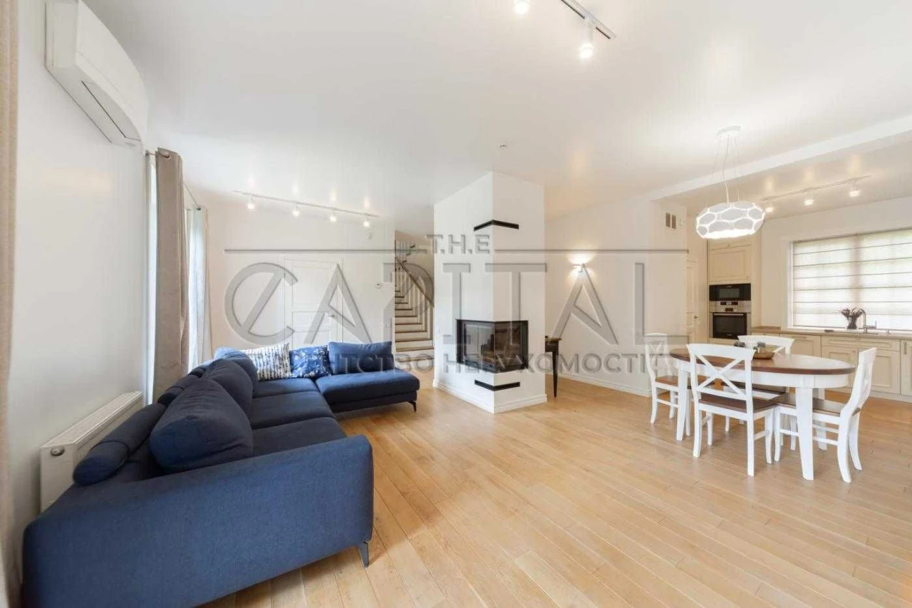 Продаж будинку 200 м² / 6 соток/ м. Славутич 1 км / Осокорки