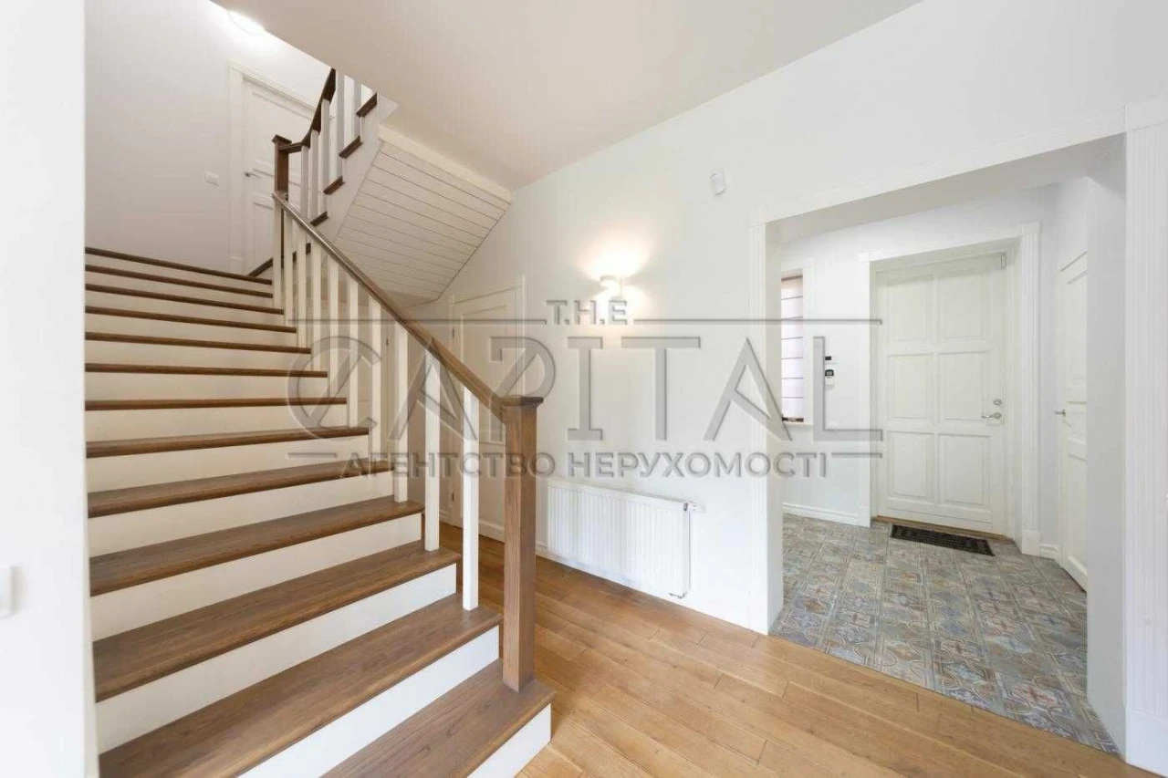 Продаж будинку 200 м² / 6 соток/ м. Славутич 1 км / Осокорки