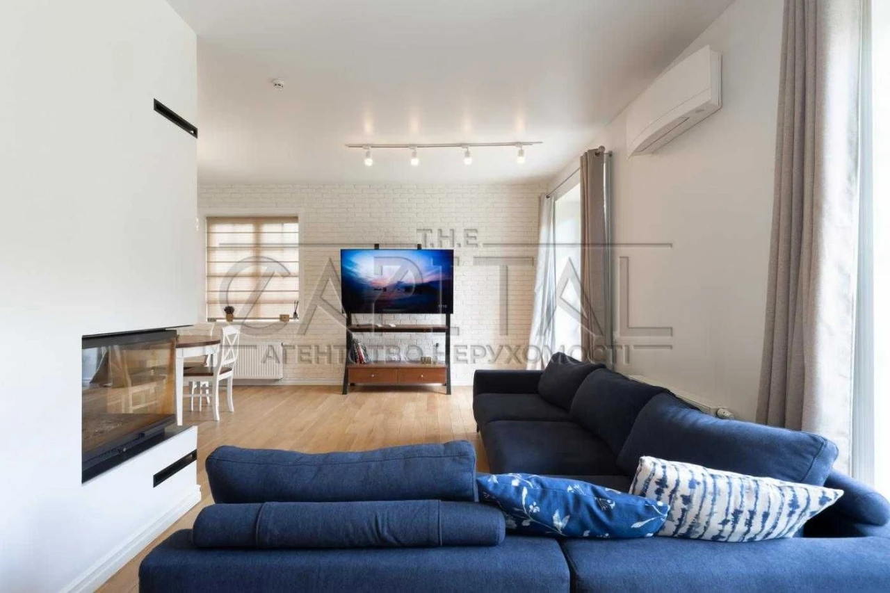Продаж будинку 200 м² / 6 соток/ м. Славутич 1 км / Осокорки