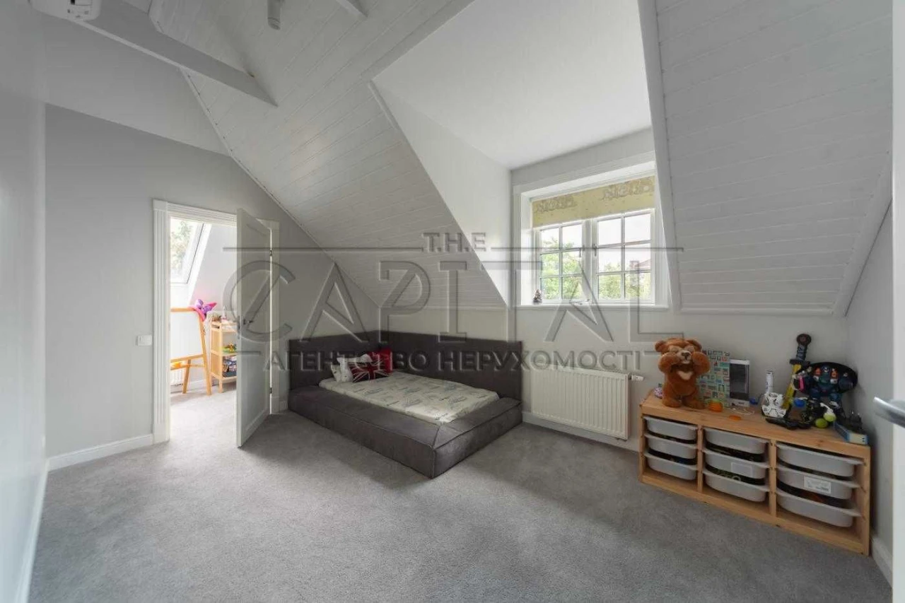 Продаж будинку 200 м² / 6 соток/ м. Славутич 1 км / Осокорки