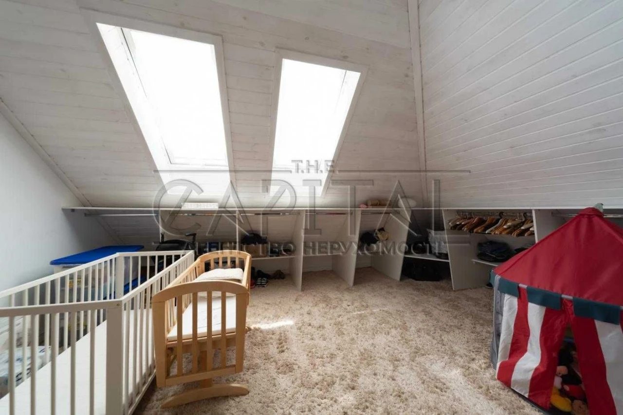 Продаж будинку 200 м² / 6 соток/ м. Славутич 1 км / Осокорки