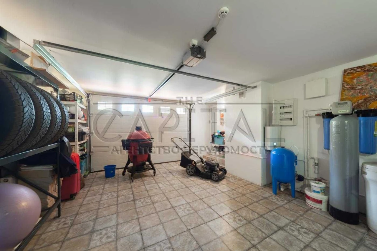 Продаж будинку 200 м² / 6 соток/ м. Славутич 1 км / Осокорки