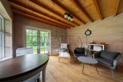 Продаж будинку 200 м² / 6 соток/ м. Славутич 1 км / Осокорки