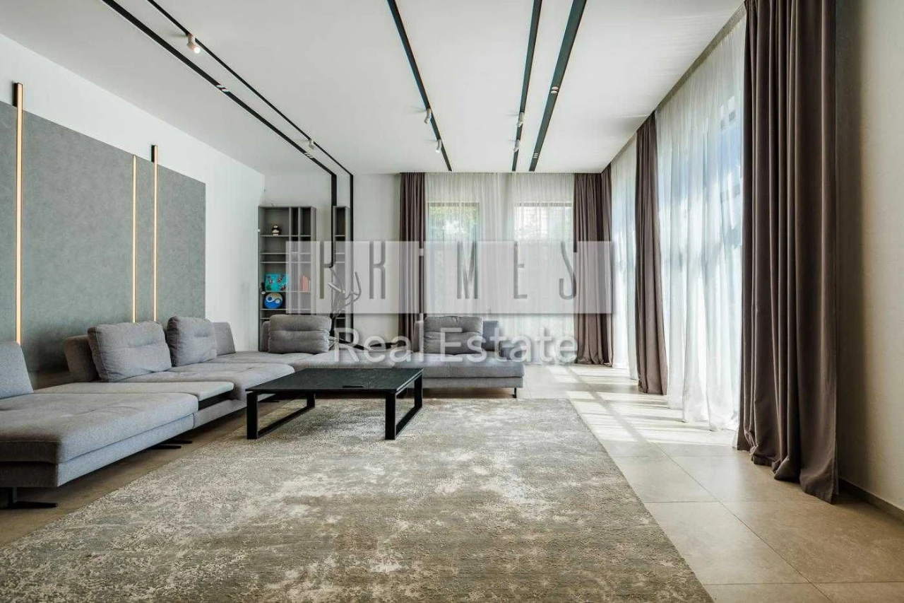 Продаж сучасного будинку 350 м² з басейном, Нивки, Сирець,