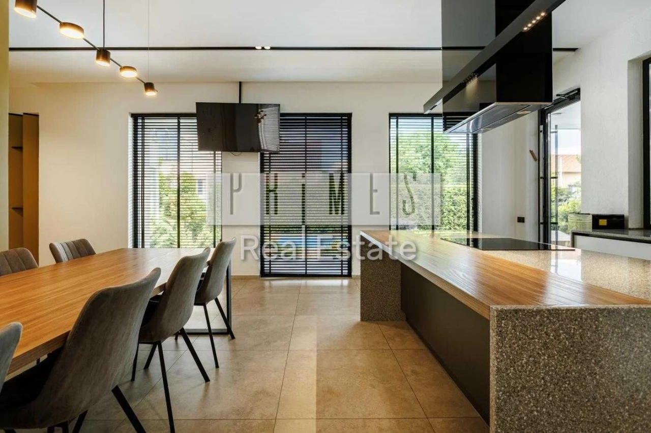 Продаж сучасного будинку 350 м² з басейном, Нивки, Сирець,