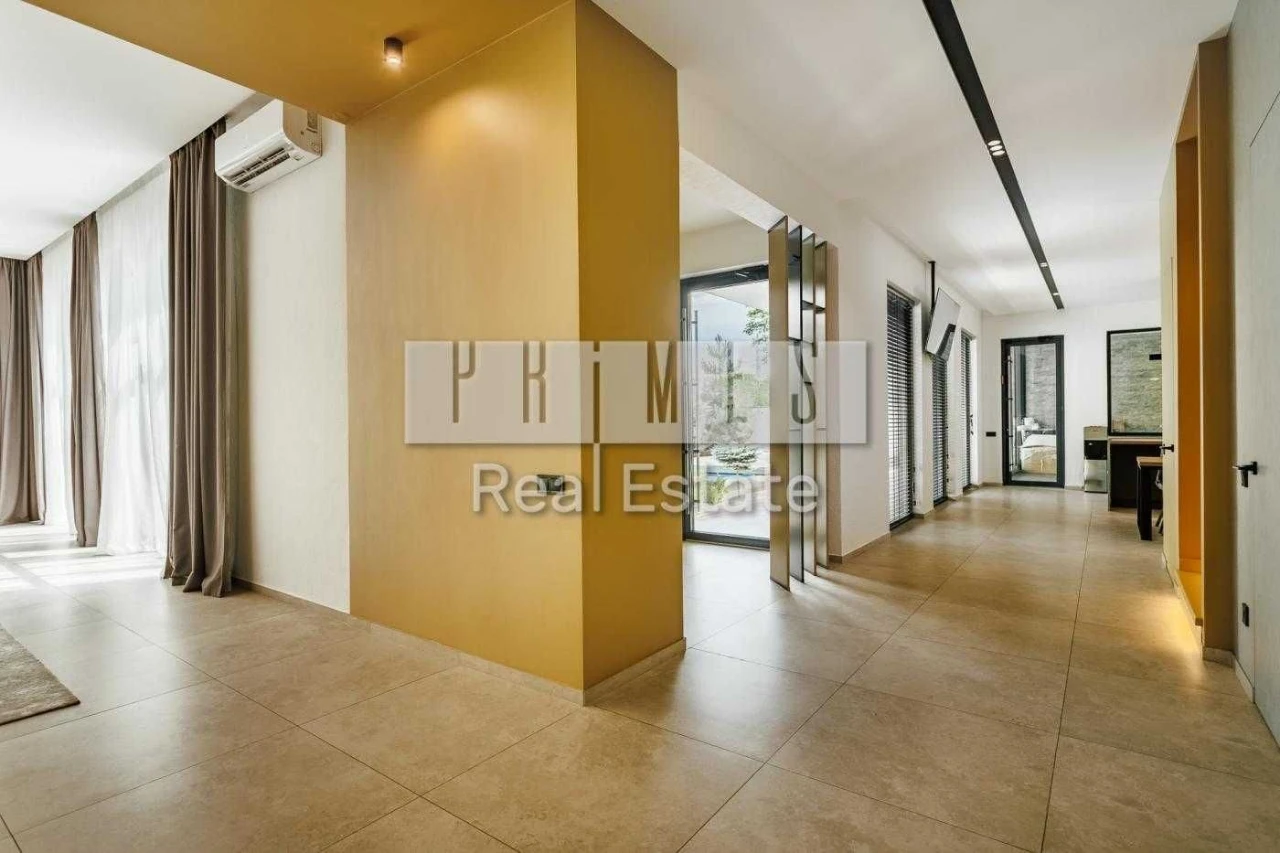 Продаж сучасного будинку 350 м² з басейном, Нивки, Сирець,