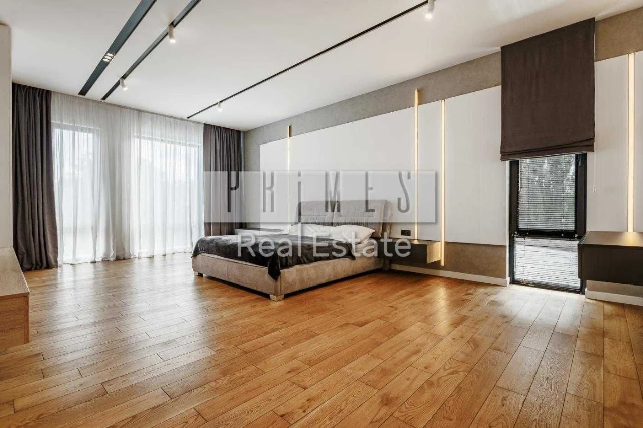 Продаж сучасного будинку 350 м² з басейном, Нивки, Сирець,