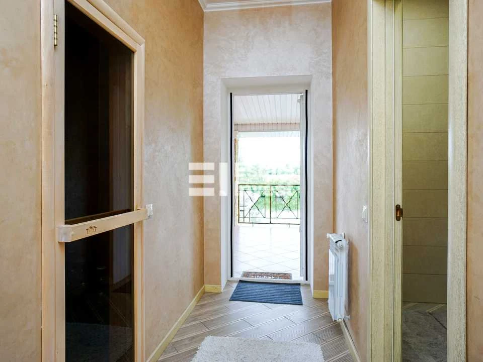 Будинок. Київ, Центральна вул.