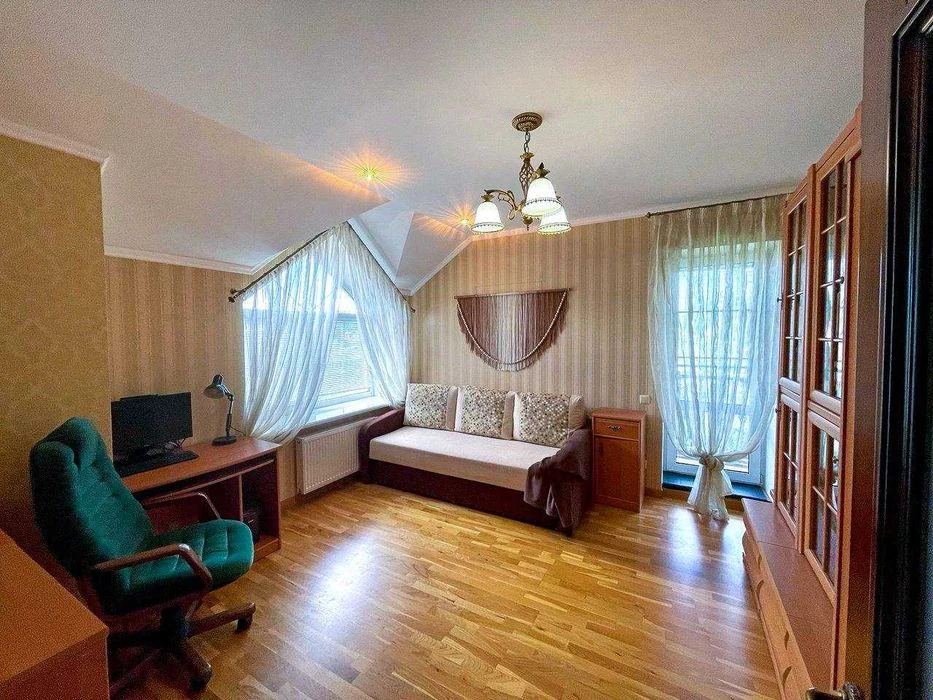Продаж 2 поверхового будинку на Оболоні, вул. 6-та Садова, с