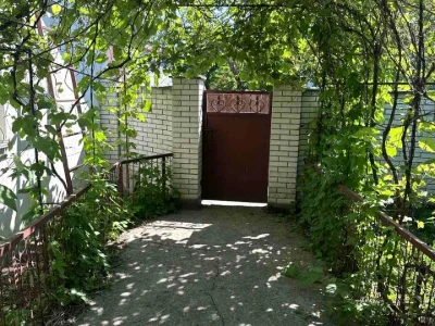 Будинок. Київ, Костянтина Ареф'єва вул.