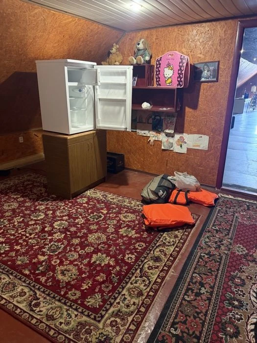 Срочно продам двухэтажное здание со всеми удобствами дл