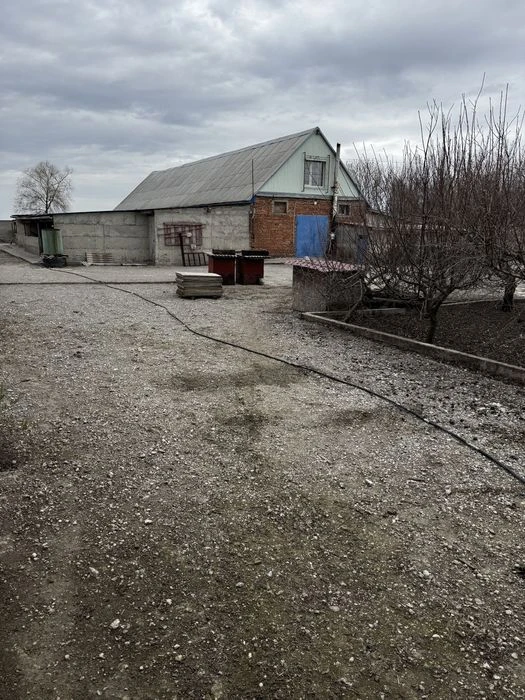 Срочно продам двухэтажное здание со всеми удобствами дл