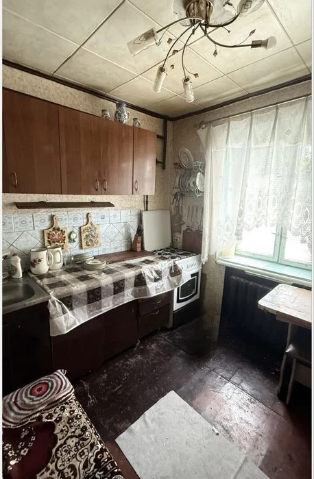 Budget one-room apartment in KhTZ - $18,000