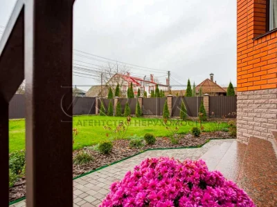 Будинок. Київ, 55-та Садова вул.