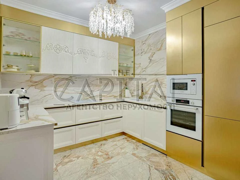 Будинок. Київ, 55-та Садова вул.