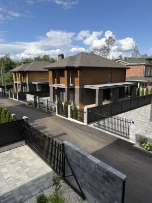 Преміальні котеджі Forest Lake villas біля метро Житомирська