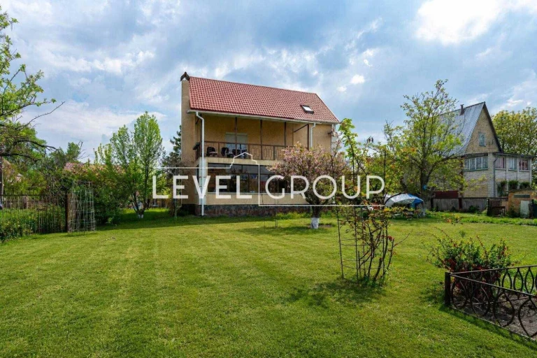 Продаж автономного будинку з сауною та каміном 204 кв.м., 12
