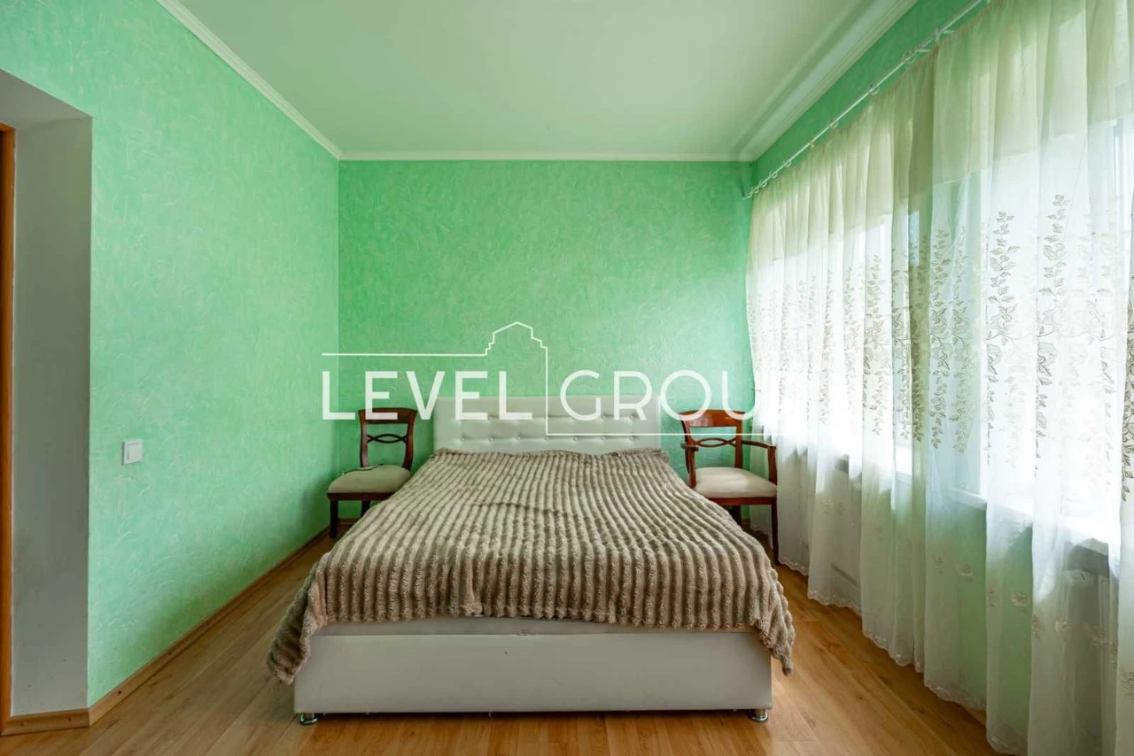 Продаж автономного будинку з сауною та каміном 204 кв.м., 12