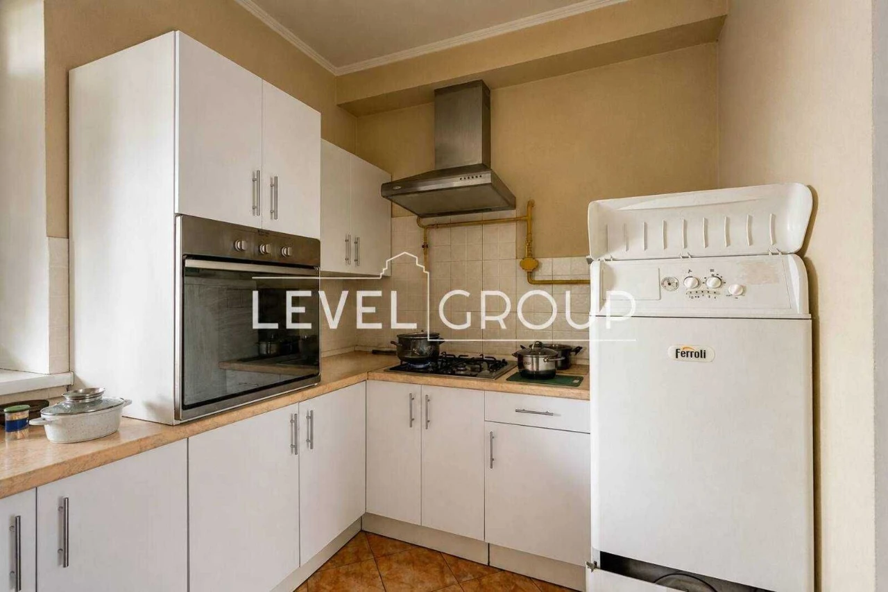Продаж автономного будинку з сауною та каміном 204 кв.м., 12