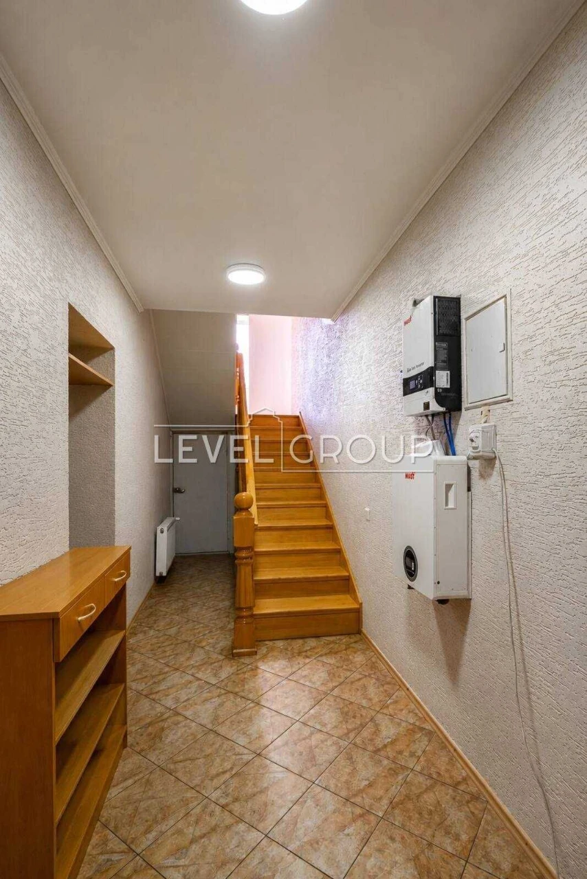 Продаж автономного будинку з сауною та каміном 204 кв.м., 12