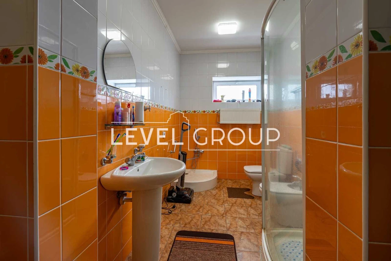 Продаж автономного будинку з сауною та каміном 204 кв.м., 12