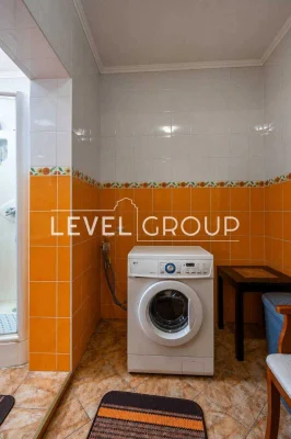 Продаж автономного будинку з сауною та каміном 204 кв.м., 12