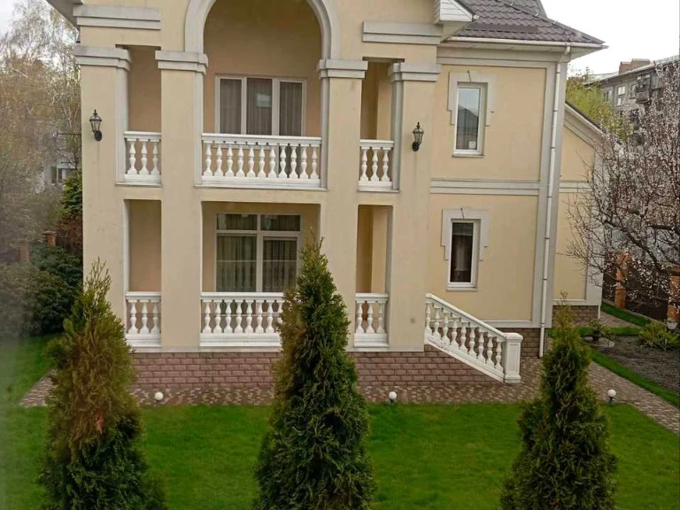 Будинок. Київ, МріЇ
