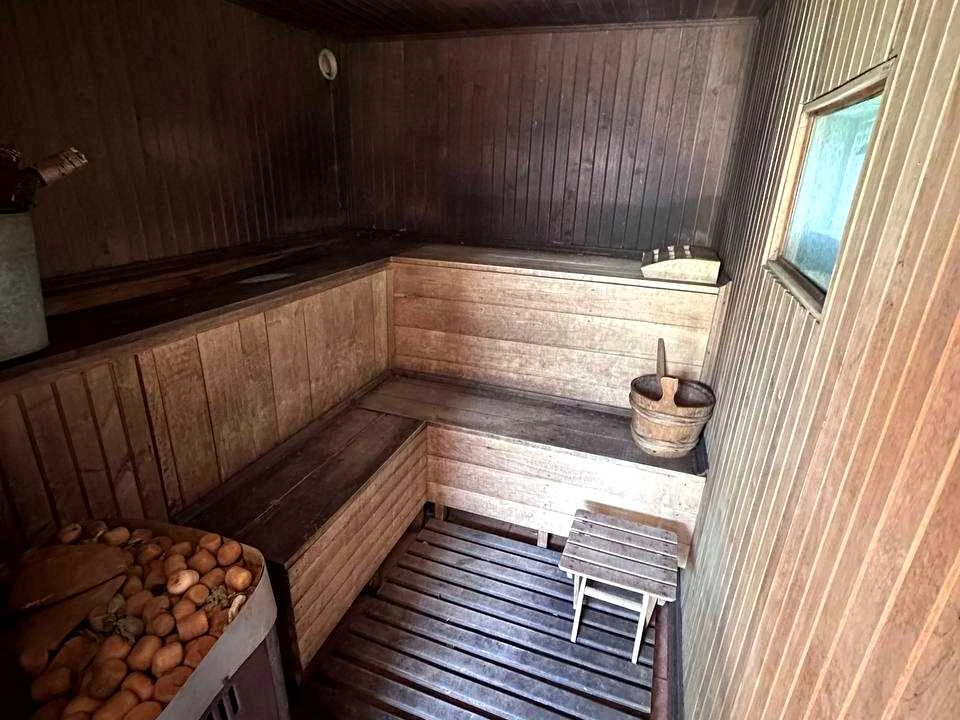 Будинок. Київ, Орхідейна