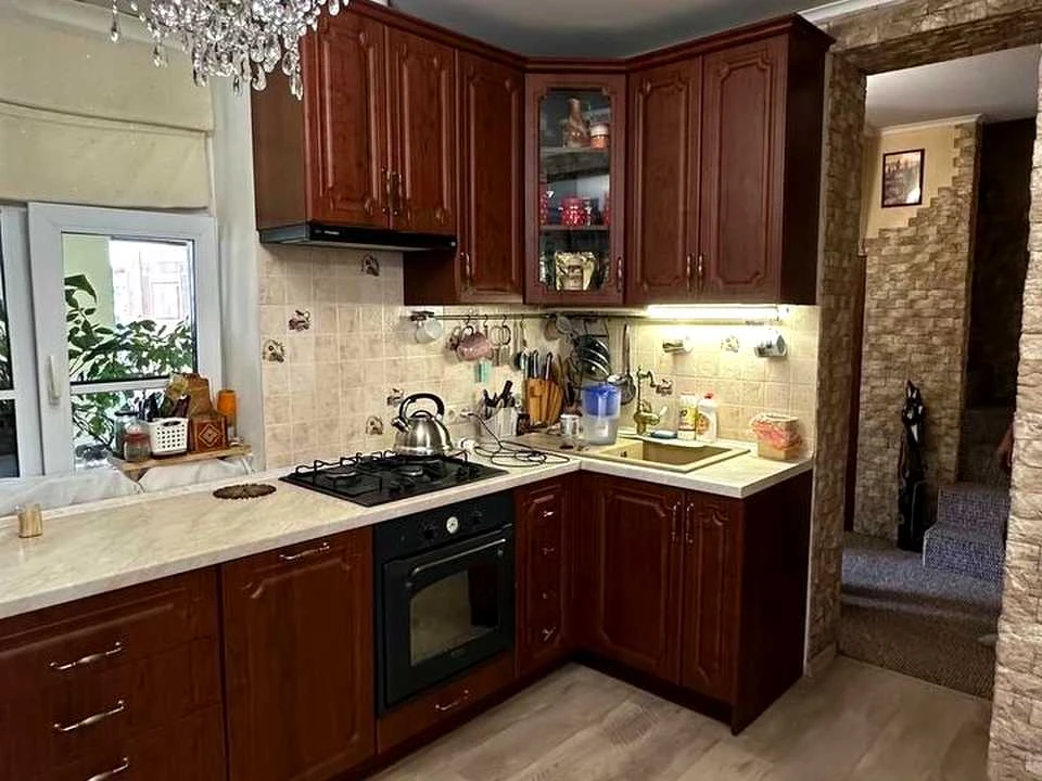 Будинок. Київ, Садова вул.