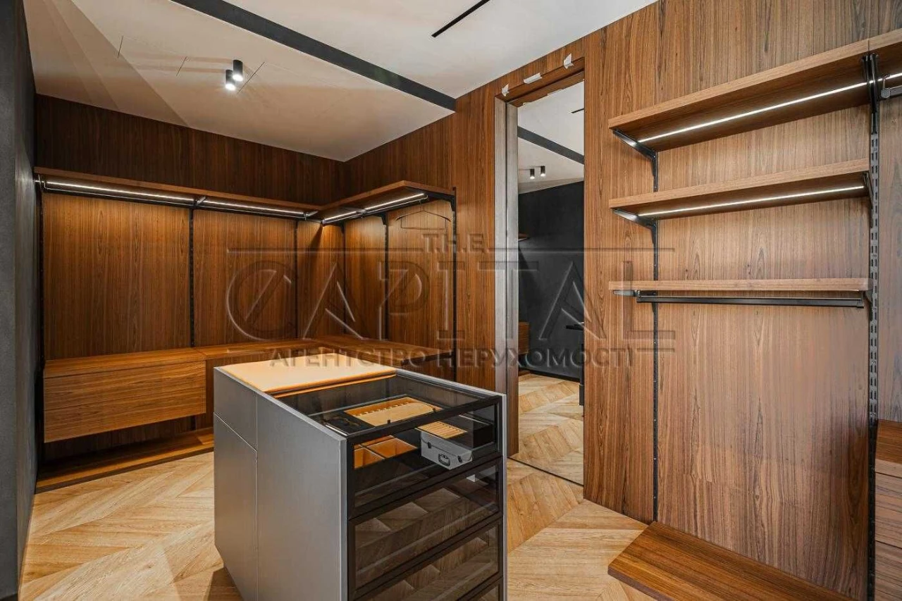 Продаж/Будинок/303м2/Київ/Дарницький