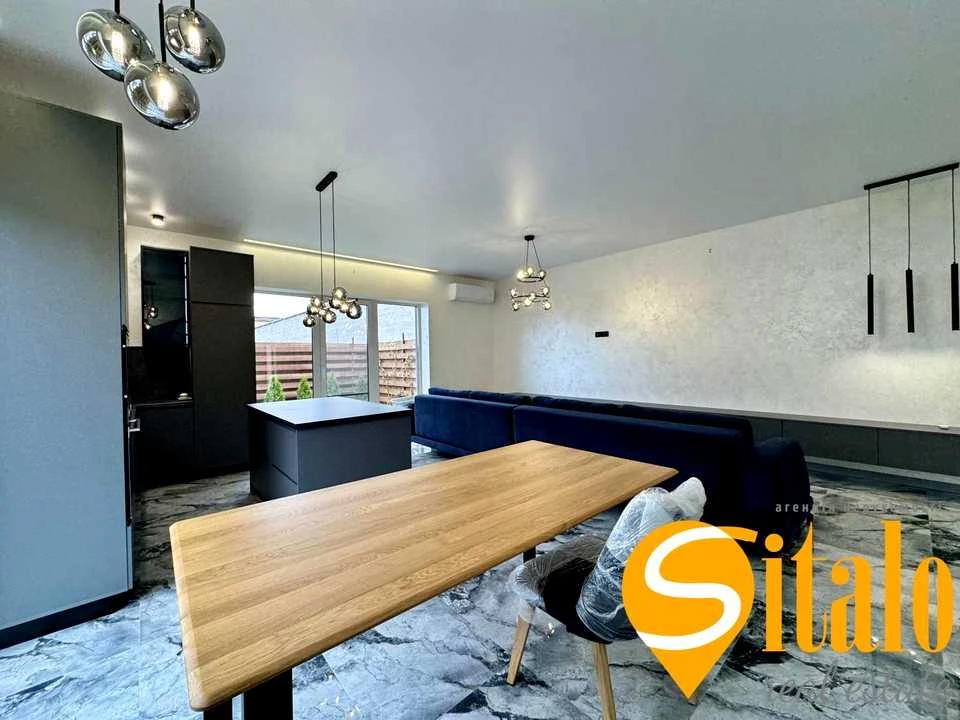 Будинок. Київ, Центральная