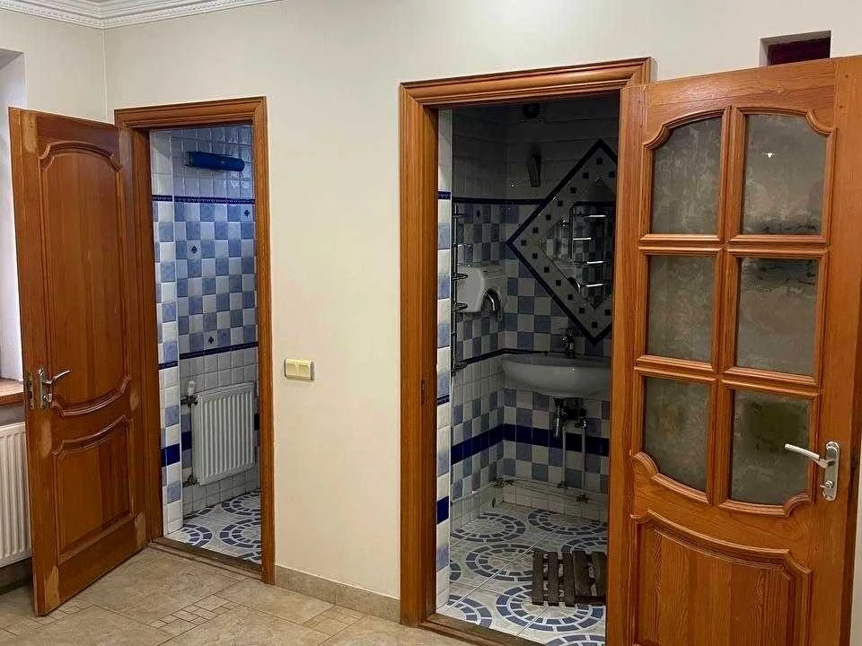 Будинок. Київ, Риболовецька вул.