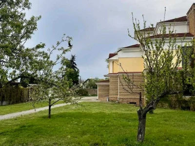 Будинок. Київ, Риболовецька вул.