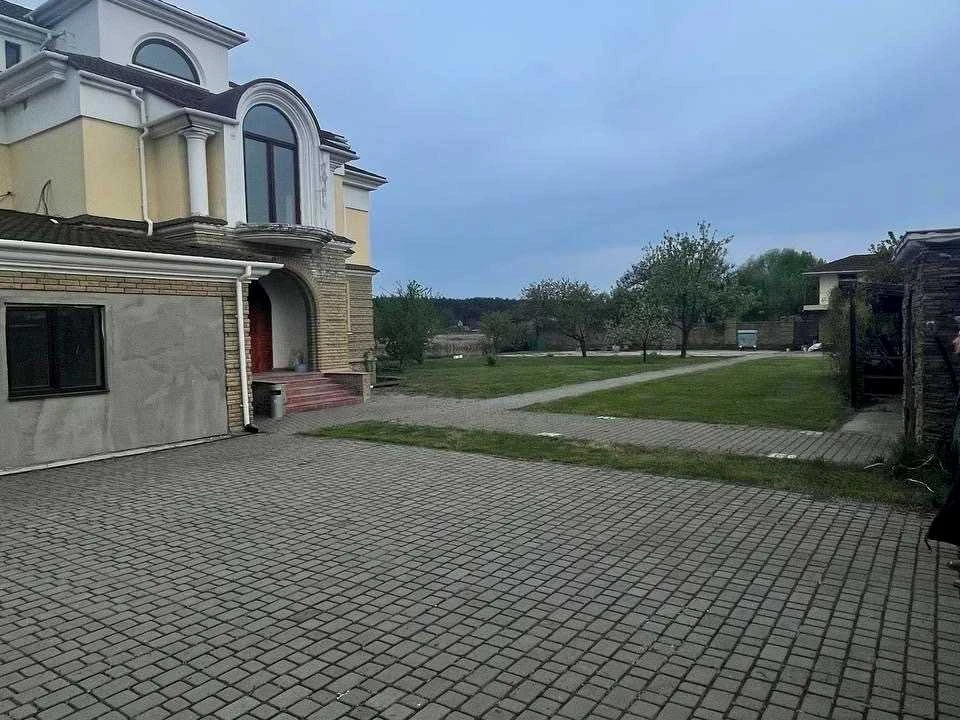 Будинок. Київ, Риболовецька вул.
