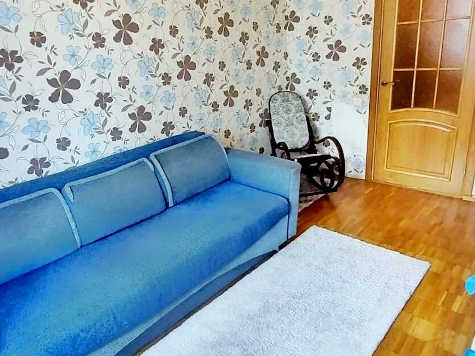 Будинок. Київ, Лазурна вул.