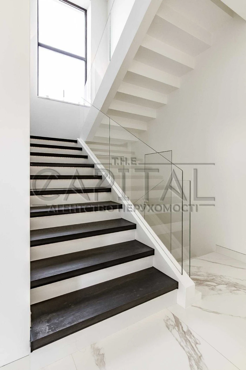 Продаж будинку 240 м² / 12 соток/ Osocor Residence/ КМ Осоко