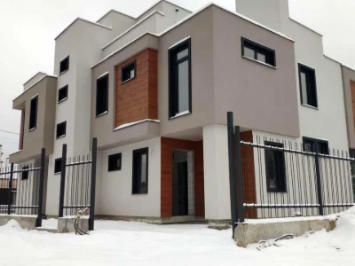 Будинок. Київ, Радистів пров.