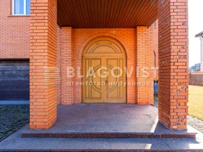 Будинок. Київ, Василя Сухомлинського вул.