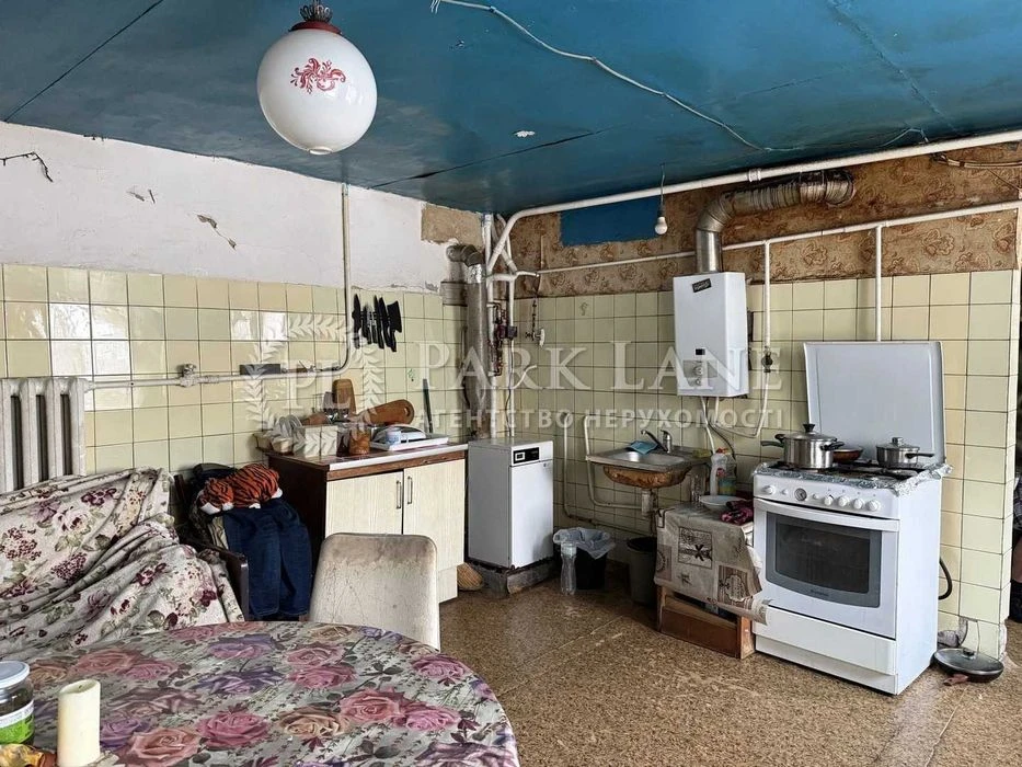 Продаж будинку 97,6м з ділянкою 5,49сот Київ пр.Лобановськог