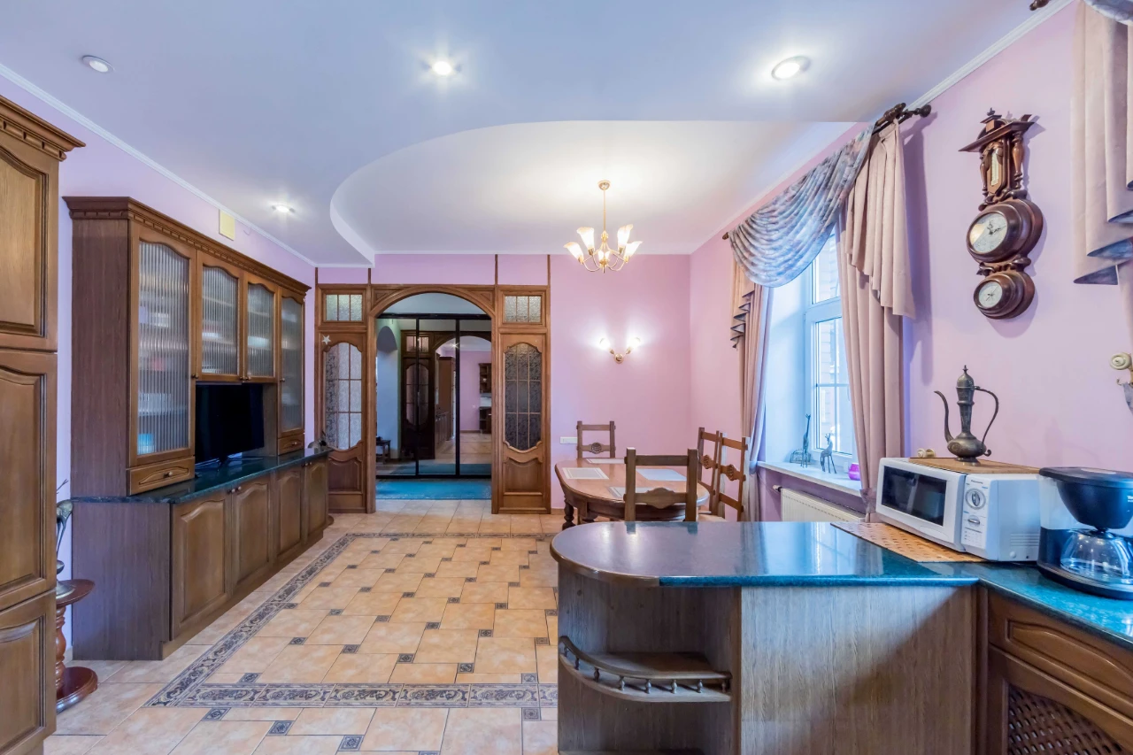 ТОП ! Продаж будинку в Пущі-Водиці Оболонський р-н. БЕЗ КОМІ