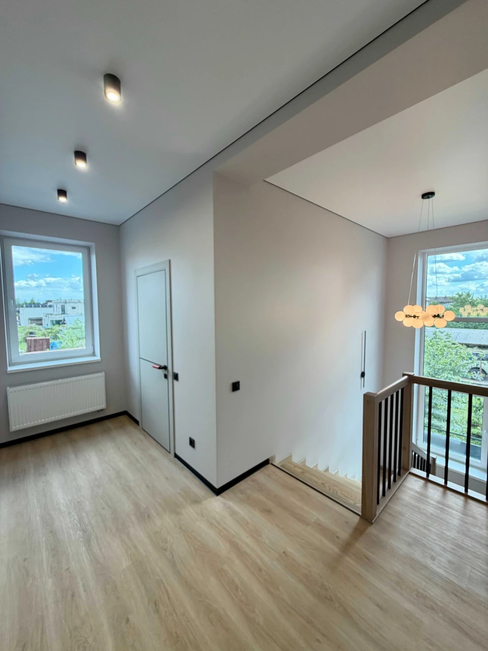 Продаж двоповерхового будинку  150m2 біля Osocor Residence,