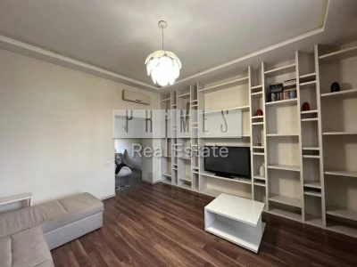 продаж 2к квартири 68м2 вул. Обсерваторна 10, в історичному