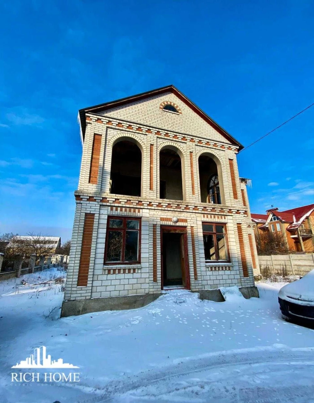 Світославського, 30, двоповерховий будинок 218м2, 10 соток,